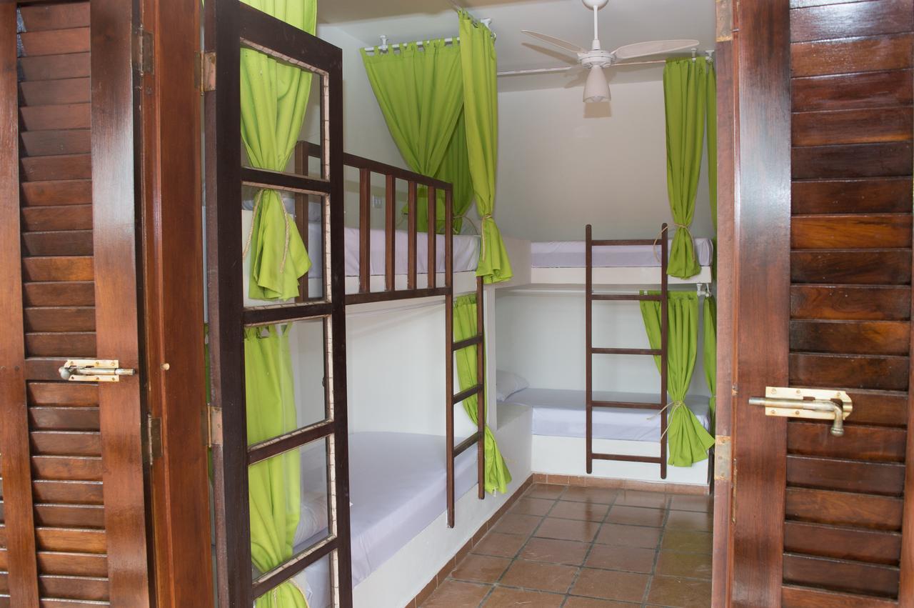 Santo Quintal Hostel Ubatuba Zewnętrze zdjęcie